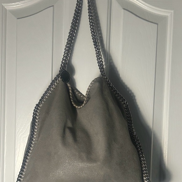 Stella McCartney Silver-Toned Chain Gray Shoulder Bag - Picture 2 of 9